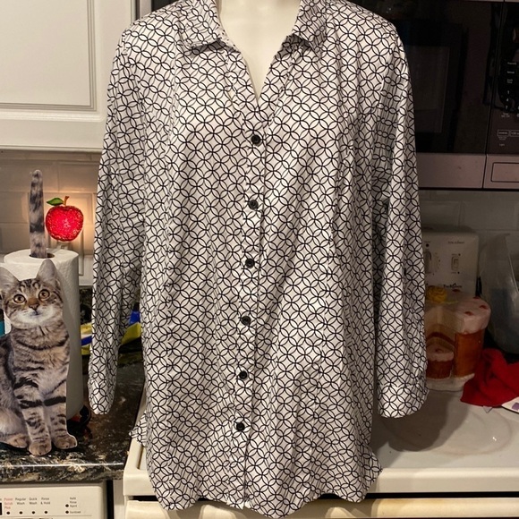 O womens Catherine’s casual long sleeve stretch button up plus size shirt 2X - Picture 1 of 4